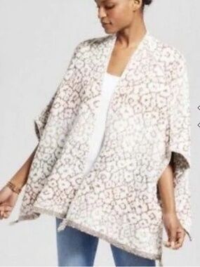 Knox Rose Cream and Rust Open-Front Patterned Poncho Sweater